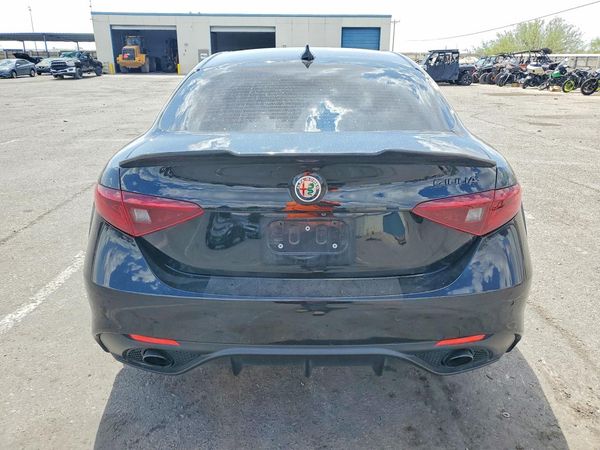 2019 ALFA ROMEO GIULIA RWD