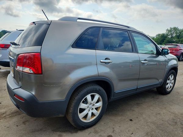 2013 KIA SORENTO