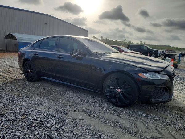 2021 JAGUAR XF R-Dynamic SE