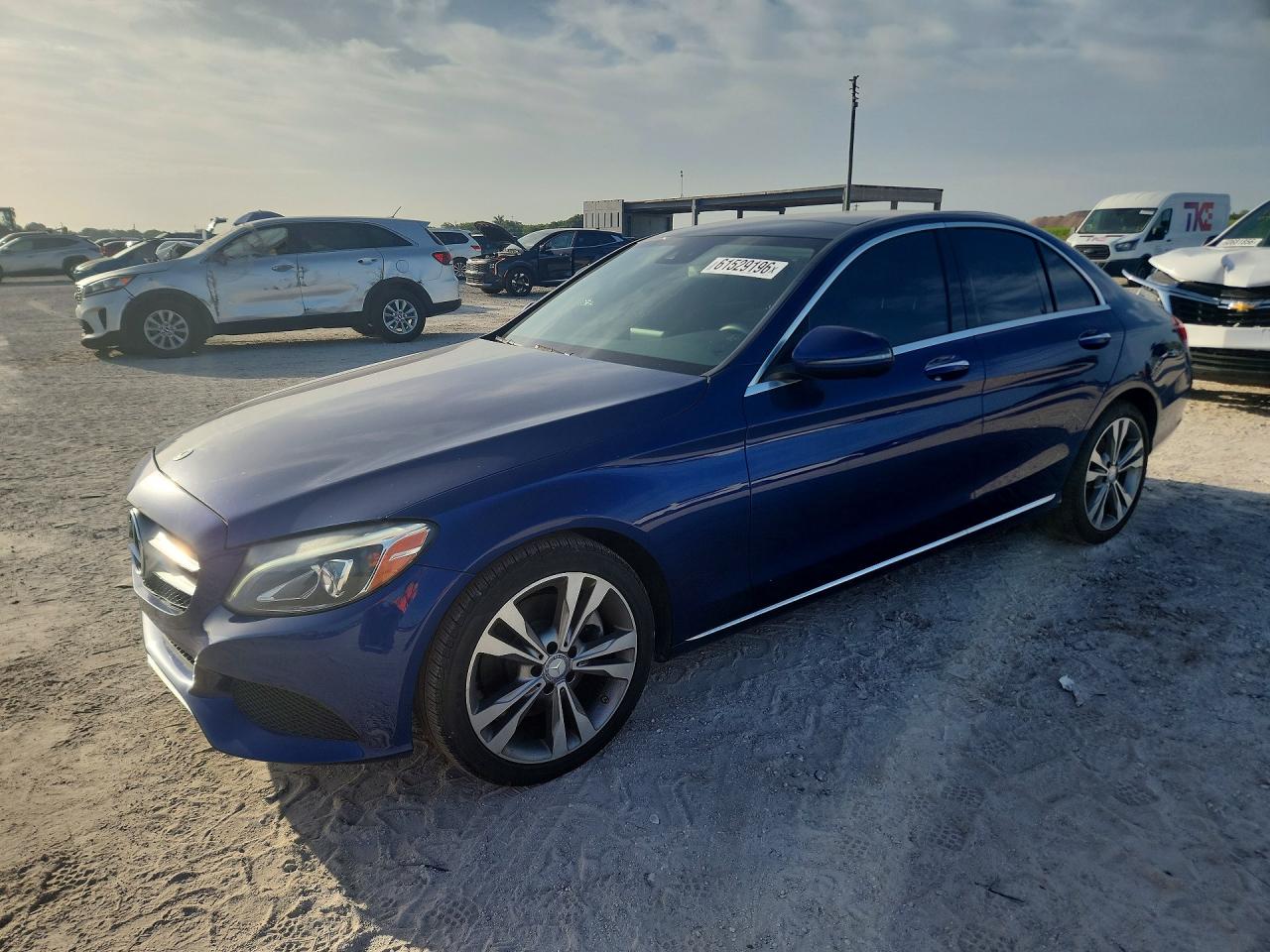 2017 MERCEDES-BENZ C C300 — Front 3/4