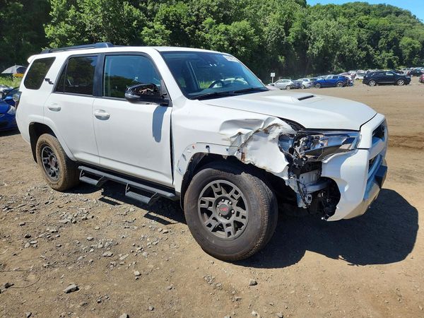 2024 TOYOTA 4RUNNER TRD offroad Prem
