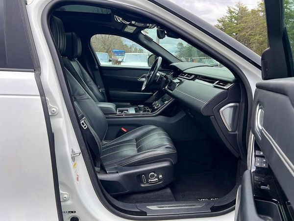 2018 LAND ROVER RANGE ROVER VELAR R-Dynamic HSE