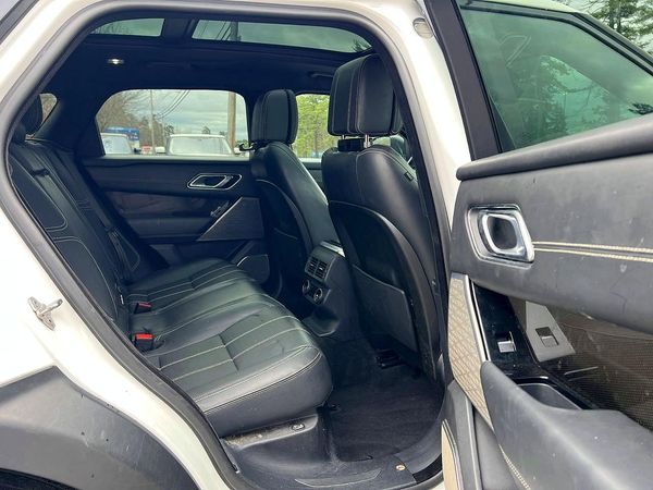2018 LAND ROVER RANGE ROVER VELAR R-Dynamic HSE