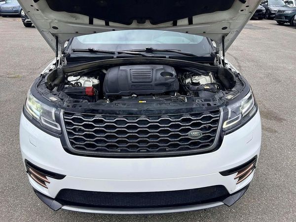 2018 LAND ROVER RANGE ROVER VELAR R-Dynamic HSE