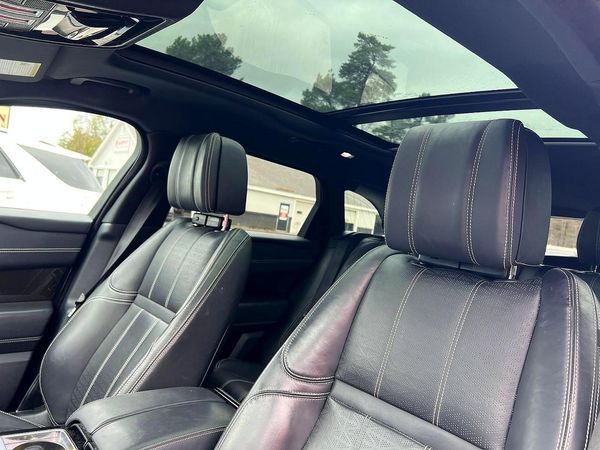 2018 LAND ROVER RANGE ROVER VELAR R-Dynamic HSE