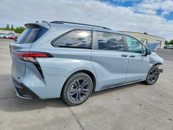 2025 TOYOTA SIENNA XSE — PSRA