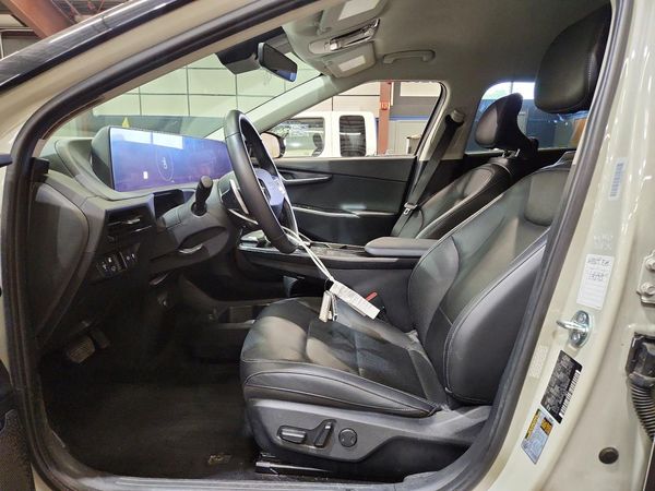 2023 KIA EV6 Light, Wind