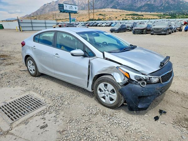 2017 KIA FORTE LX Base