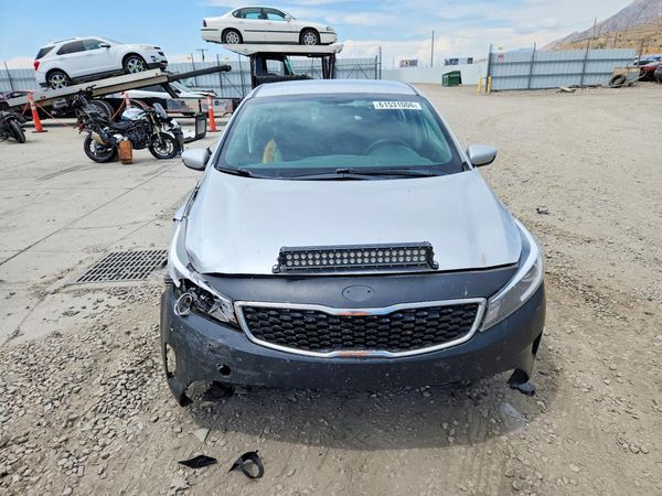 2017 KIA FORTE LX Base