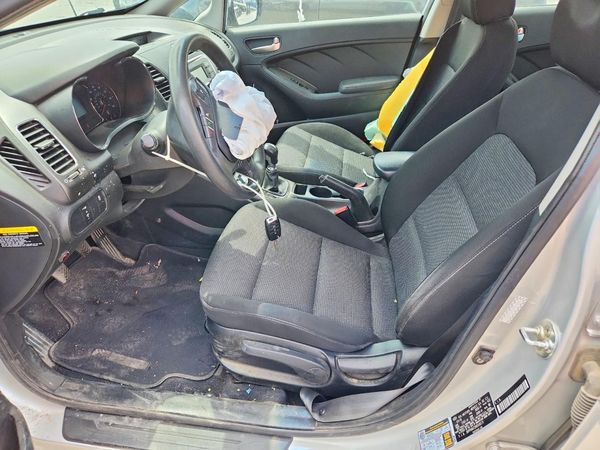 2017 KIA FORTE LX Base