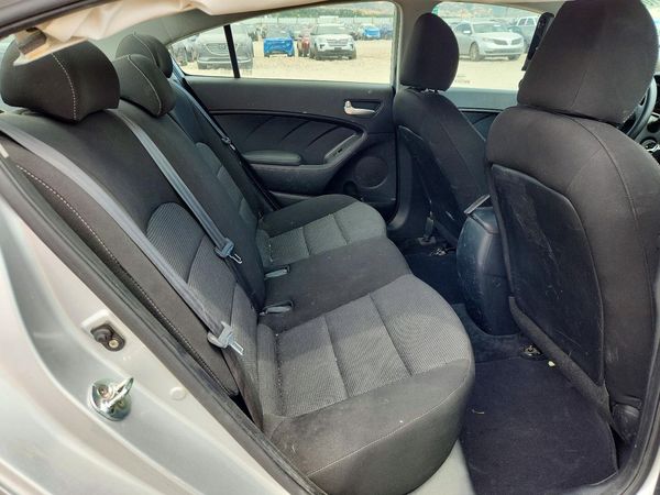 2017 KIA FORTE LX Base