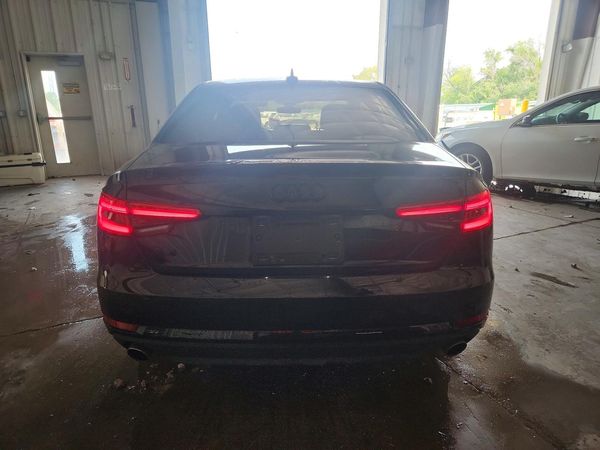 2017 AUDI A4 quattro Premium