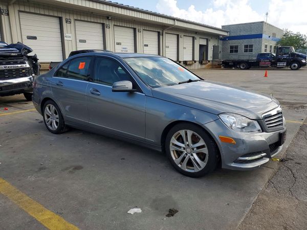 2013 MERCEDES-BENZ C C300