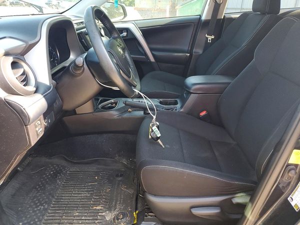 2018 TOYOTA RAV4 Adventure/XLE