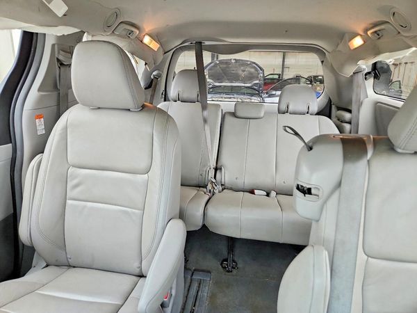2019 TOYOTA SIENNA