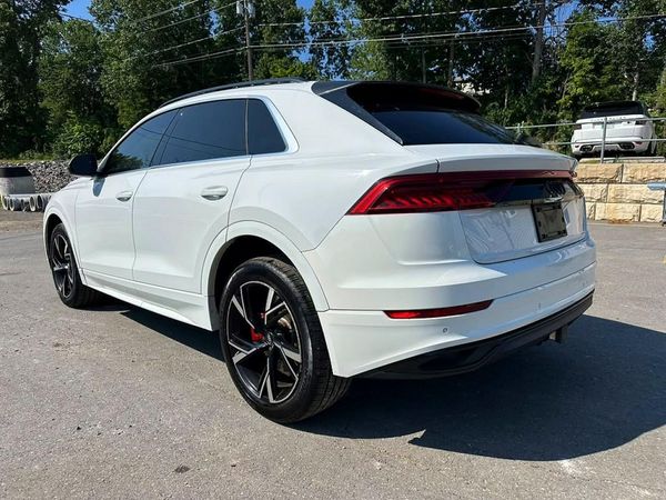 2019 AUDI Q8 Premium