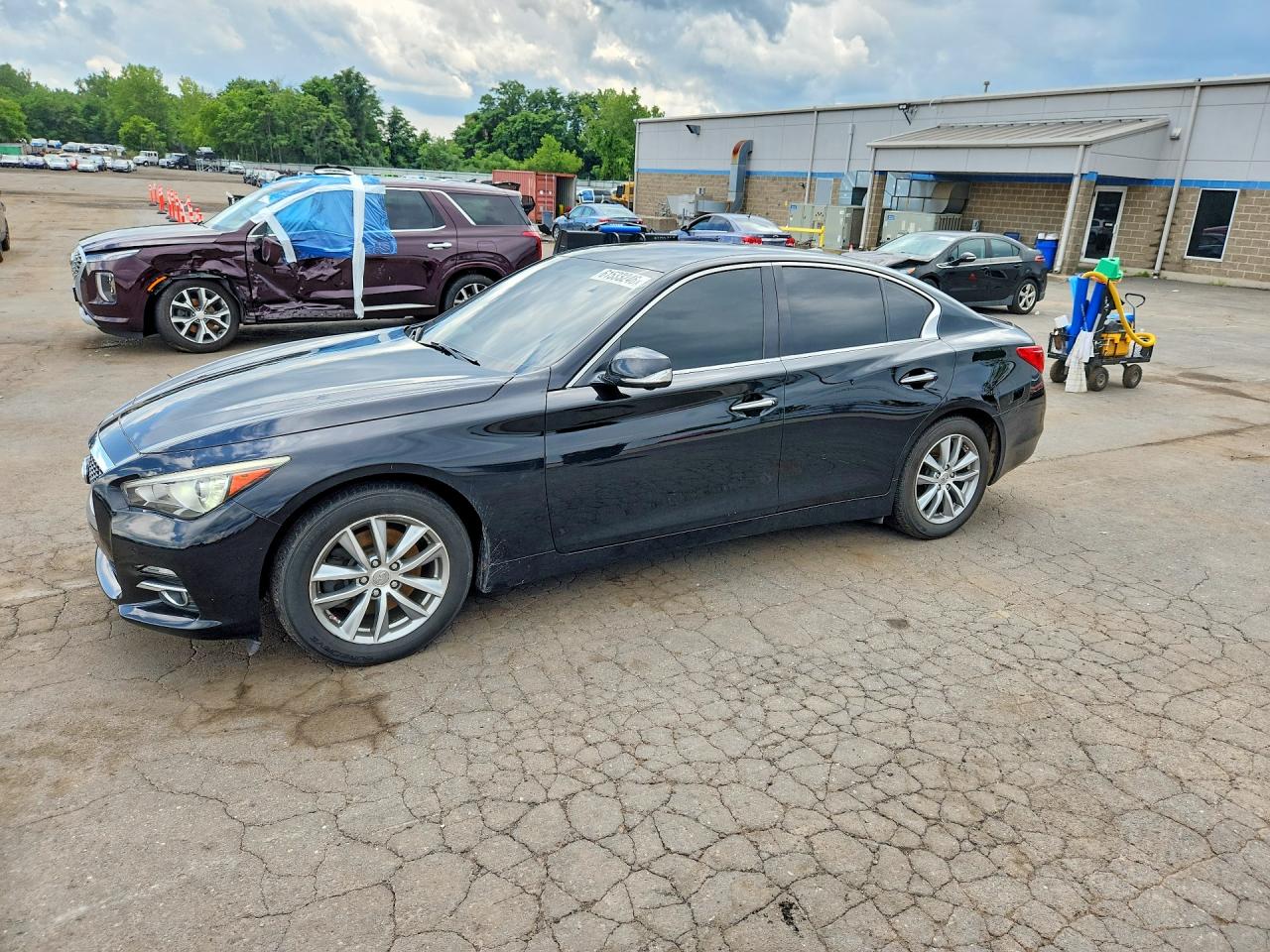 2016 INFINITI Q50