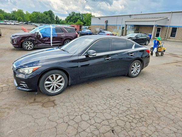2016 INFINITI Q50