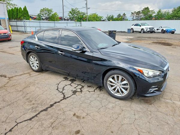 2016 INFINITI Q50