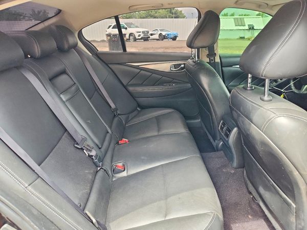 2016 INFINITI Q50