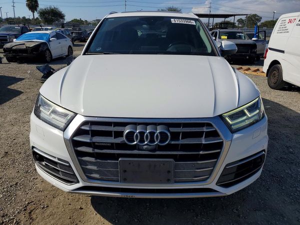 2018 AUDI Q5 quattro Prestige