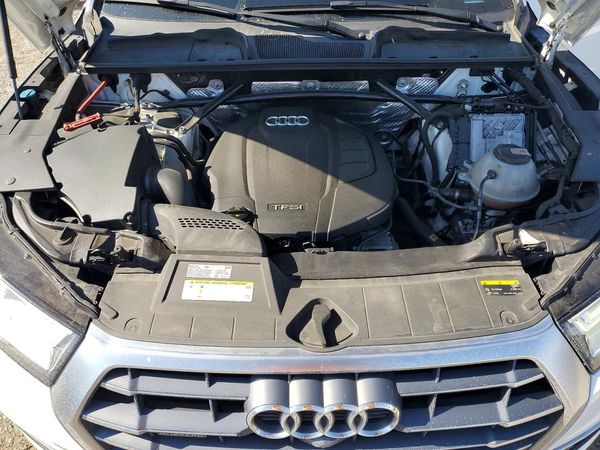 2018 AUDI Q5 quattro Prestige