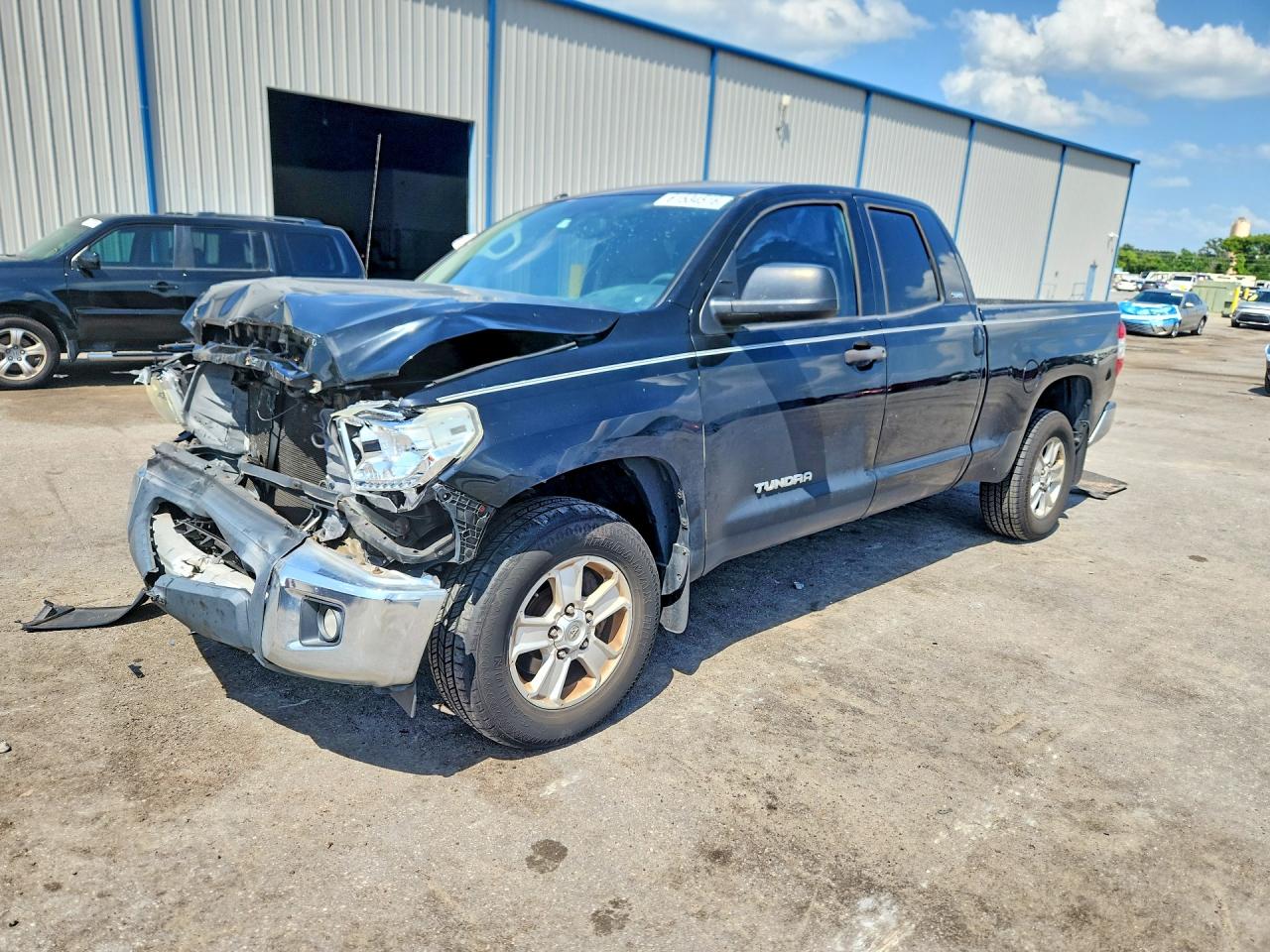 2014 TOYOTA TUNDRA SR5