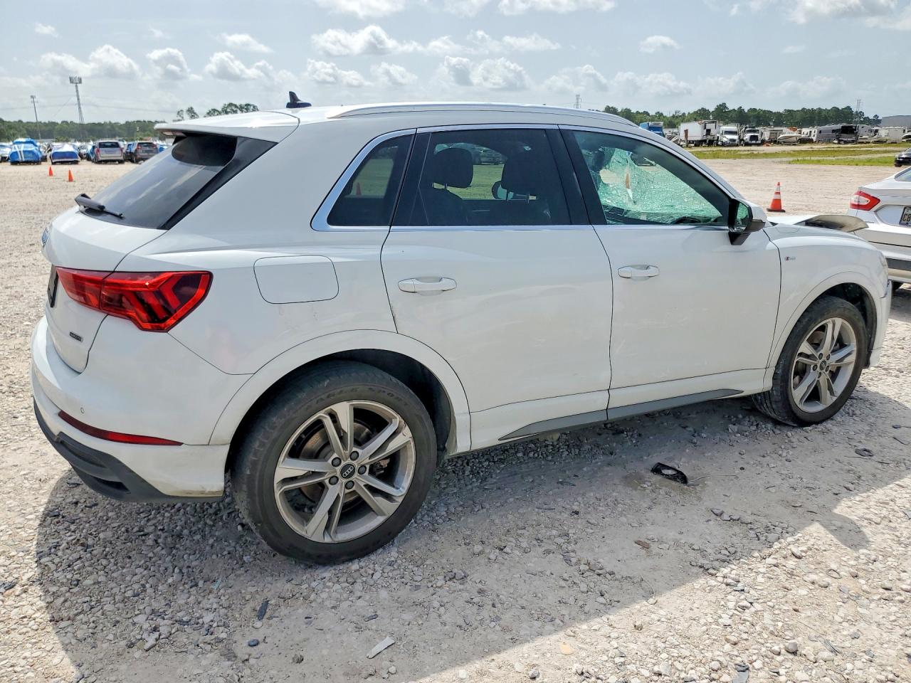 2021 AUDI Q3