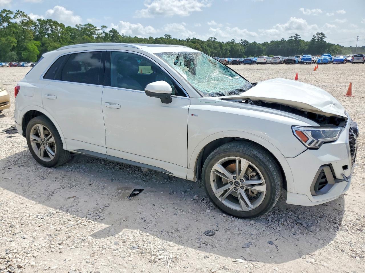 2021 AUDI Q3