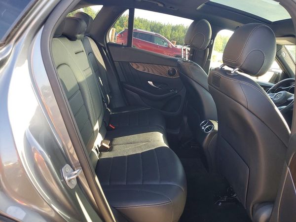 2019 MERCEDES-BENZ GLC GLC300
