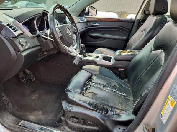 2012 CADILLAC SRX Luxury