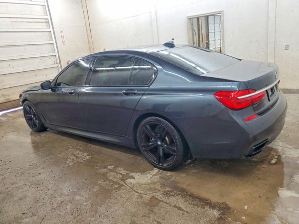 2019 BMW 740