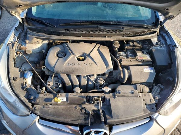 2015 HYUNDAI ELANTRA GLS(Middle)