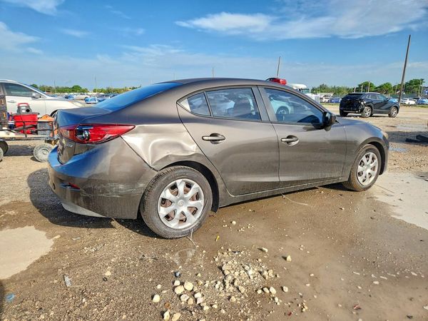 2014 MAZDA 3