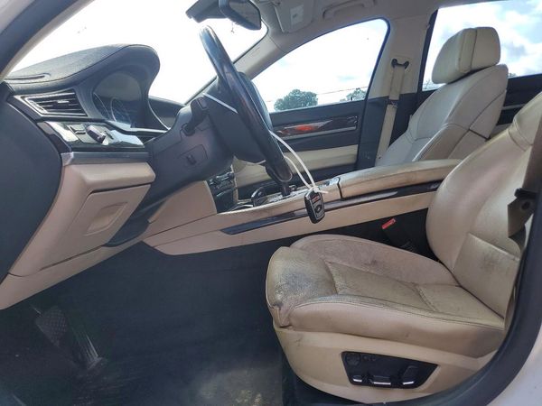 2012 BMW 740