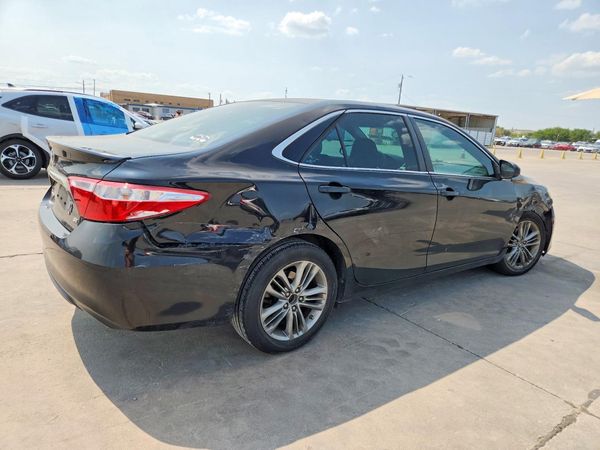 2016 TOYOTA CAMRY