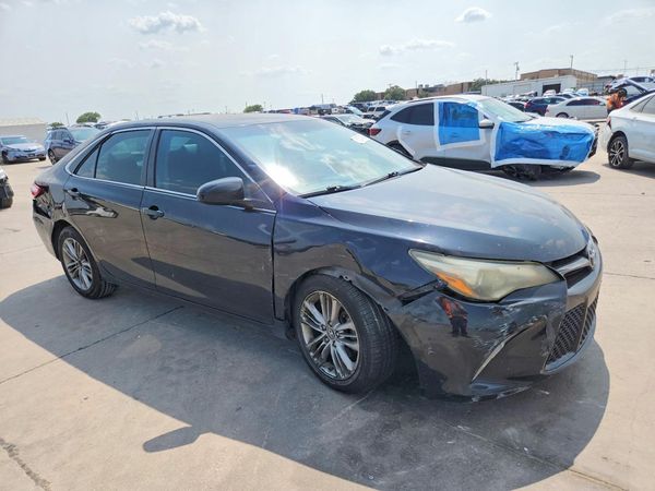 2016 TOYOTA CAMRY