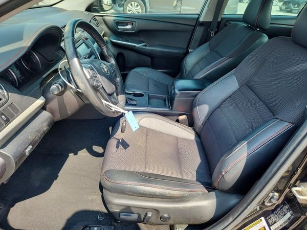2016 TOYOTA CAMRY