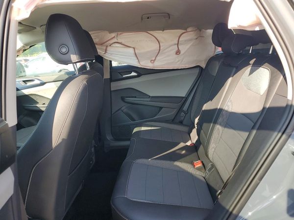 2022 VOLKSWAGEN TAOS 4Motion SE