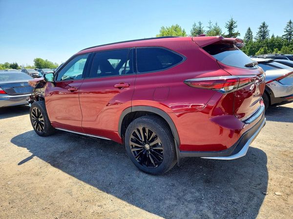 2024 TOYOTA HIGHLANDER