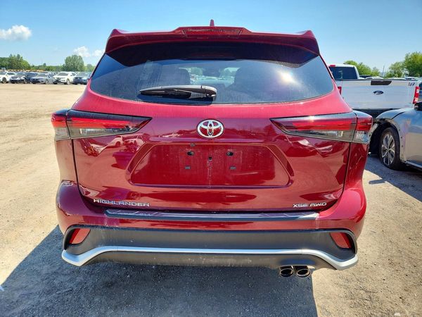 2024 TOYOTA HIGHLANDER