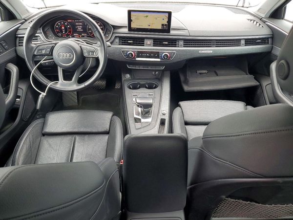 2017 AUDI A4 quattro Prestige
