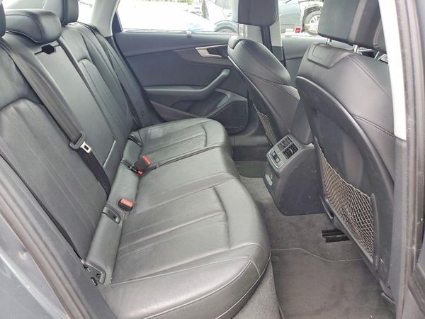 2017 AUDI A4 quattro Prestige
