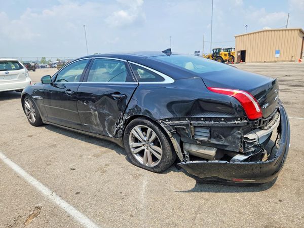 2013 JAGUAR XJ XJL Portfolio