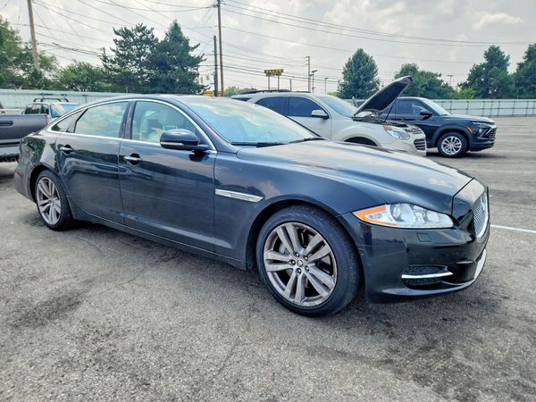 2013 JAGUAR XJ XJL Portfolio