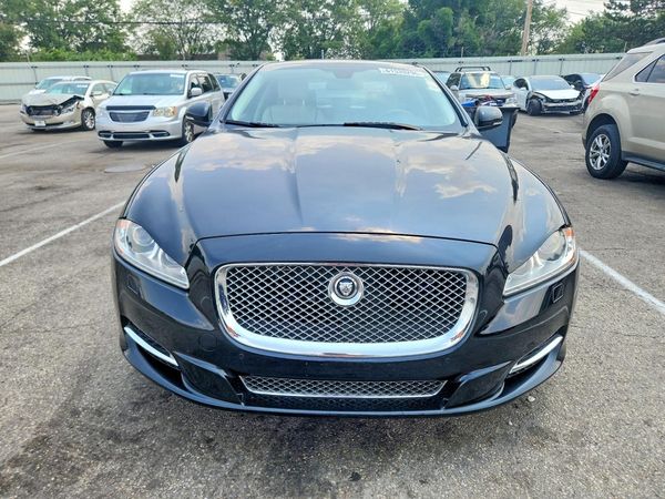 2013 JAGUAR XJ XJL Portfolio