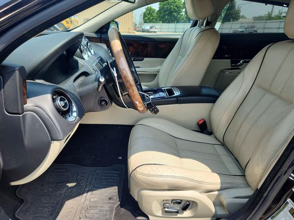 2013 JAGUAR XJ XJL Portfolio