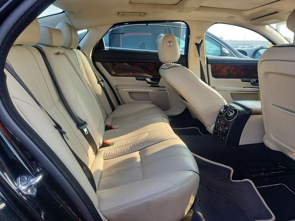 2013 JAGUAR XJ XJL Portfolio