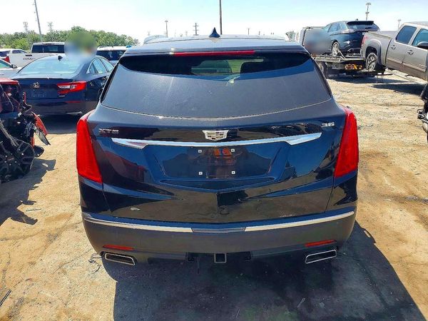 2018 CADILLAC XT5 Luxury