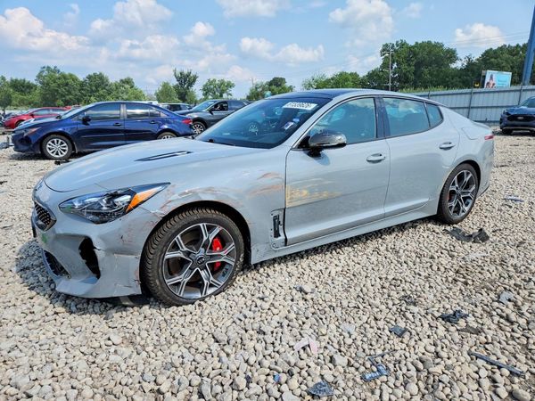 2018 KIA STINGER GT2